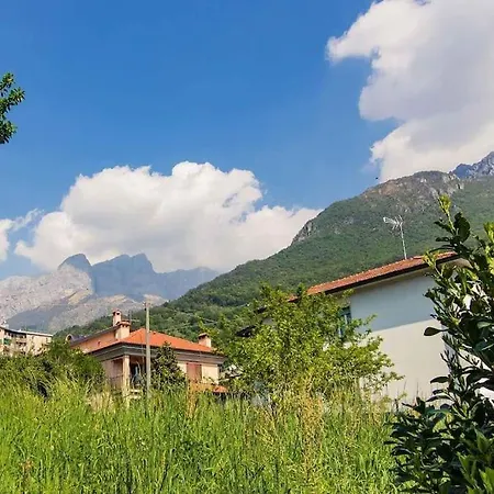 Apartment Casa Da Ste Mandello del Lario